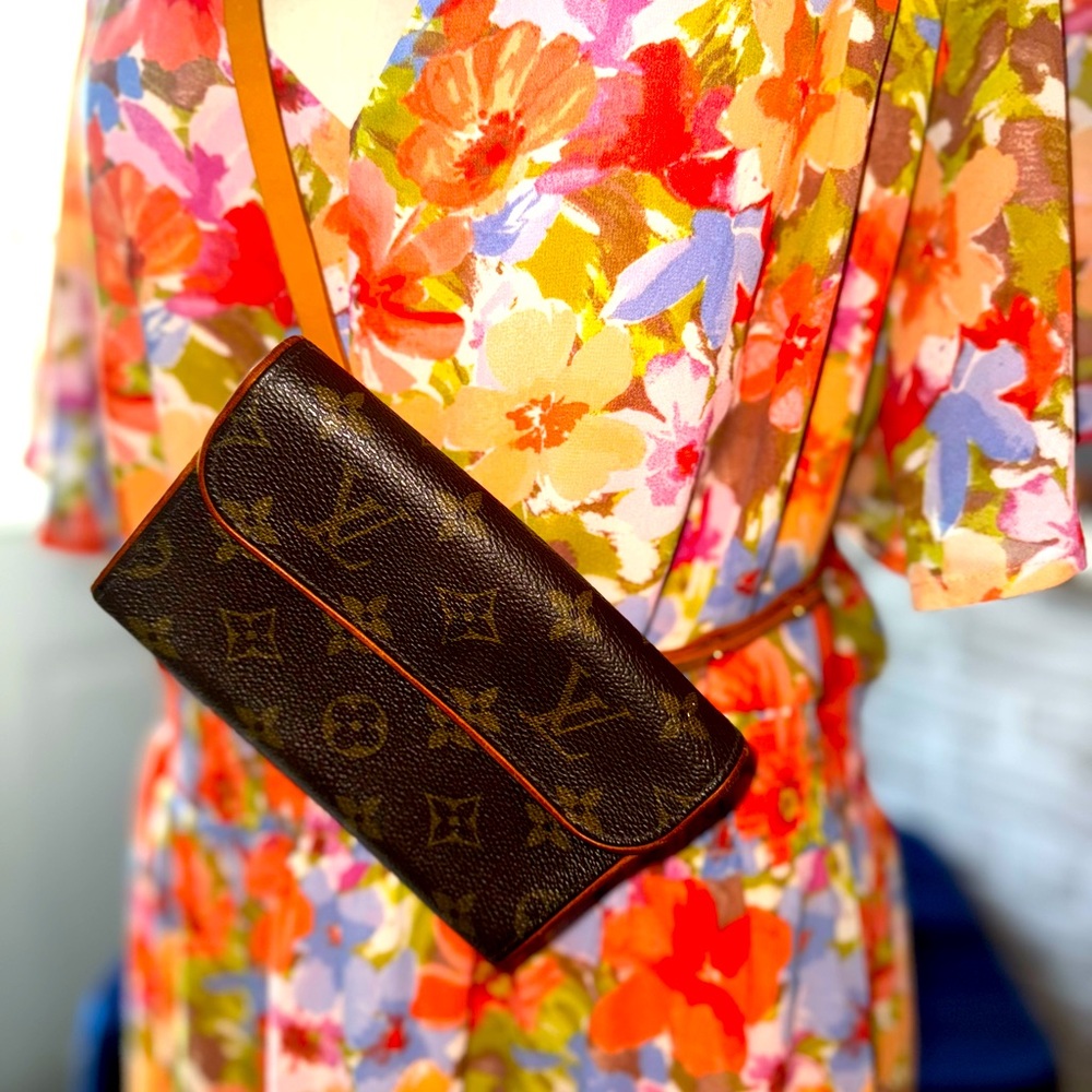 ❤️Louis Vuitton Florentine Pouch Belt Bag Includes new replacement belt